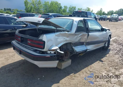 1993 Buick Regal Gran Sport from USA, damaged, VIN 2G4WF14L0P1465309